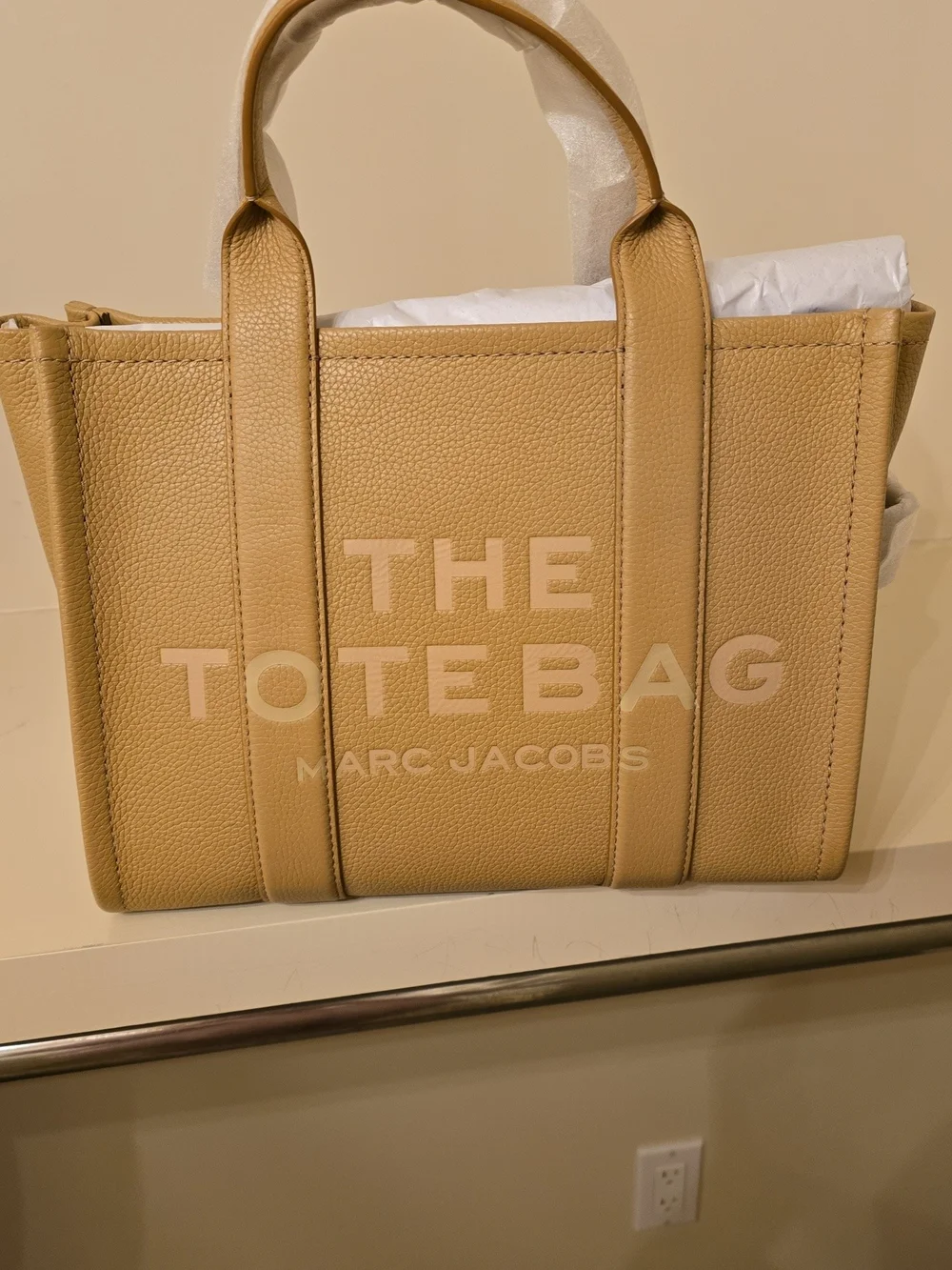 Marc Jacobs The Tote Bag in Beige